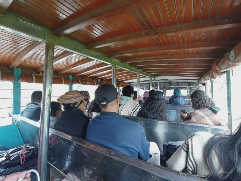 Palabreo de Kampa Wam: lenguajes naturales, pictogramas, petroglifos y arqueologías