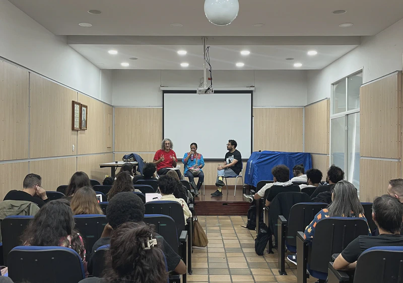 Extractivismo y artificialidad