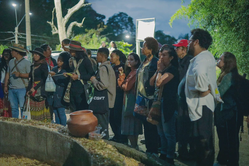 Kaukagua: ofrenda efímera Julieth Morales y Asociación Cultural Allpamama Wawakuna