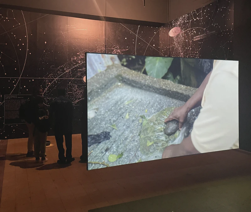 Exposición: Mil mundos negros que se conectan entre sí