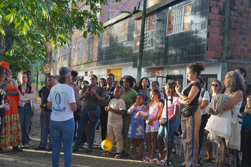 Tonga por las dos aguas / Recorrido por Monte Oscuro